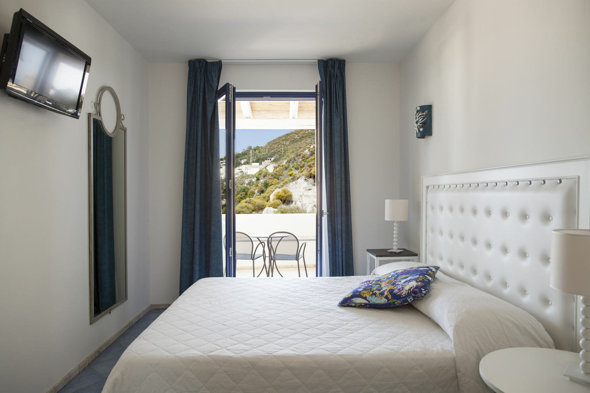 Hotel Cutimare - Aeolian Charme Acquacalda Eksteriør billede